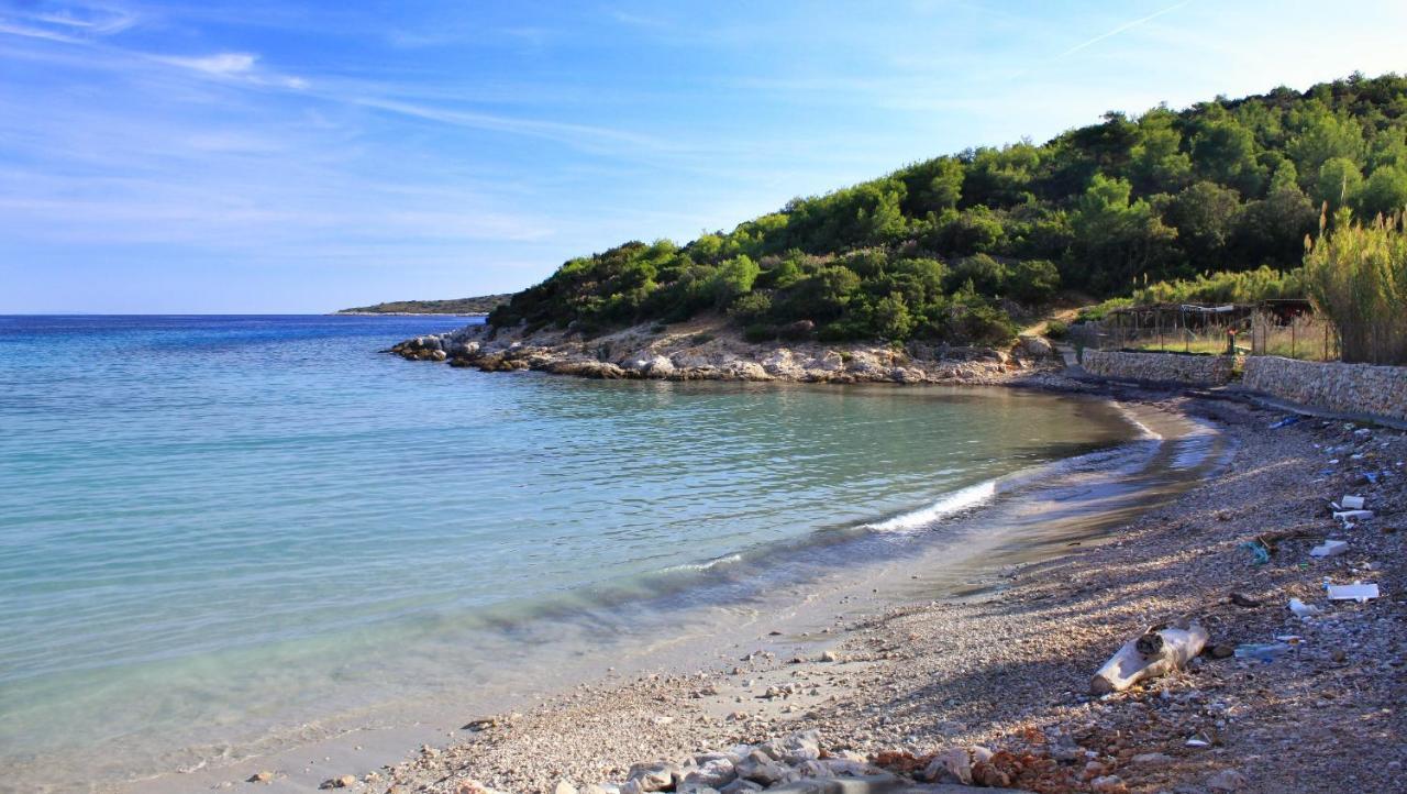 Apartments By The Sea Milna, Vis - 8895 روكافاك المظهر الخارجي الصورة