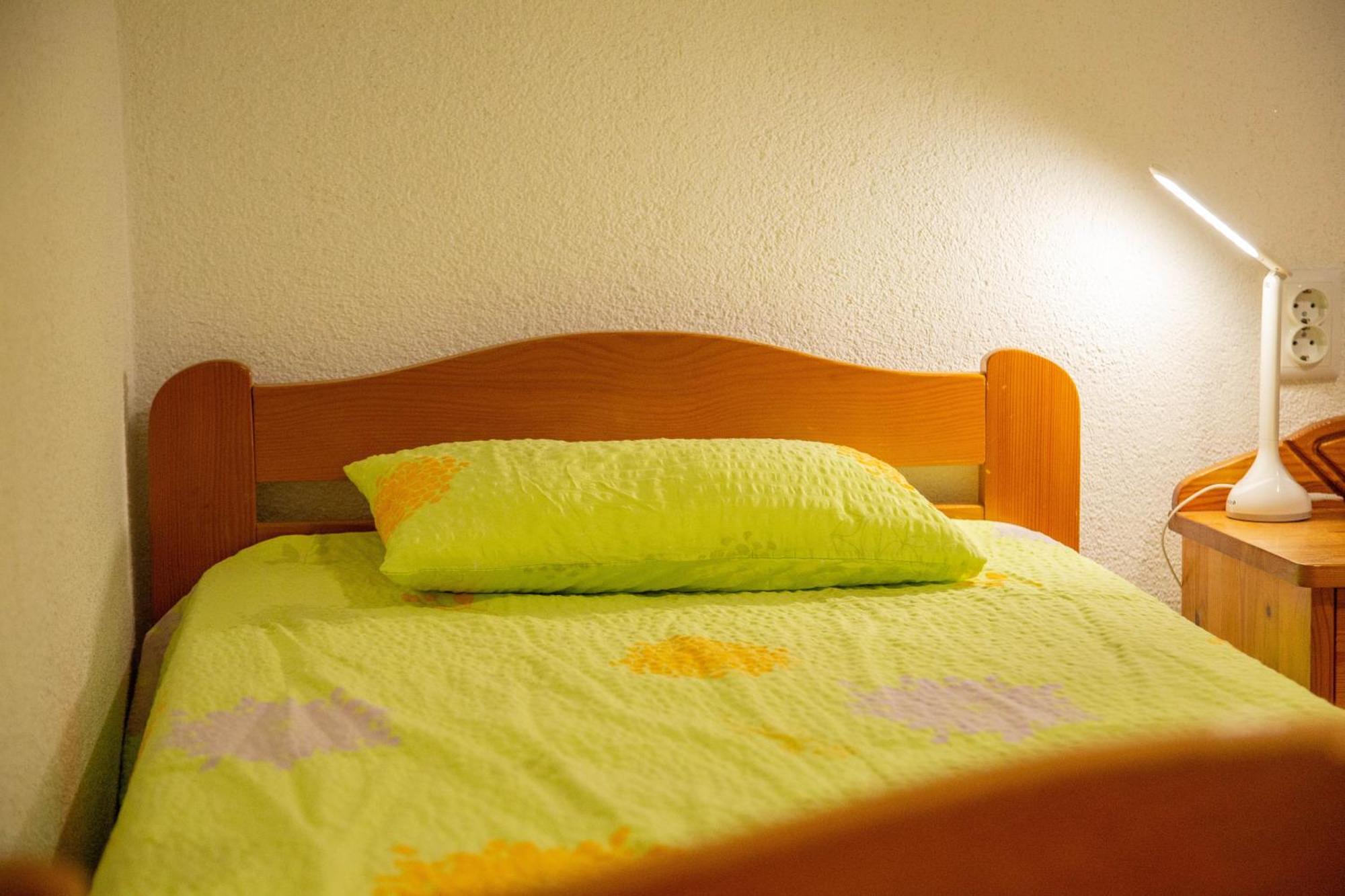 Apartments By The Sea Milna, Vis - 8895 روكافاك الغرفة الصورة